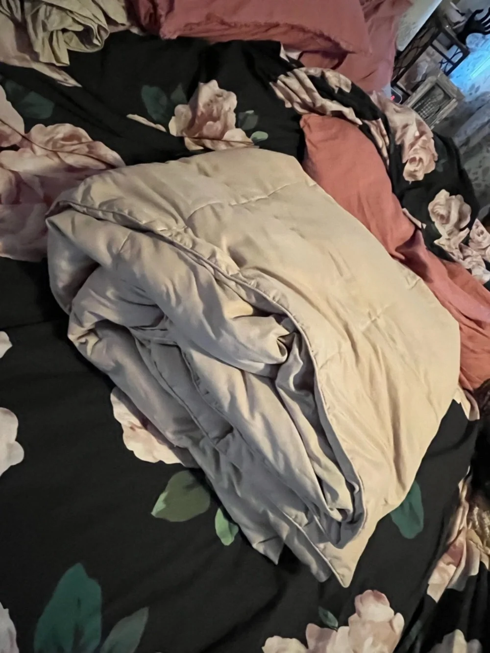 Tan or Light Beige Comforter - Neutral ~ Quilted Down Comforter ~ no tags 56x85”